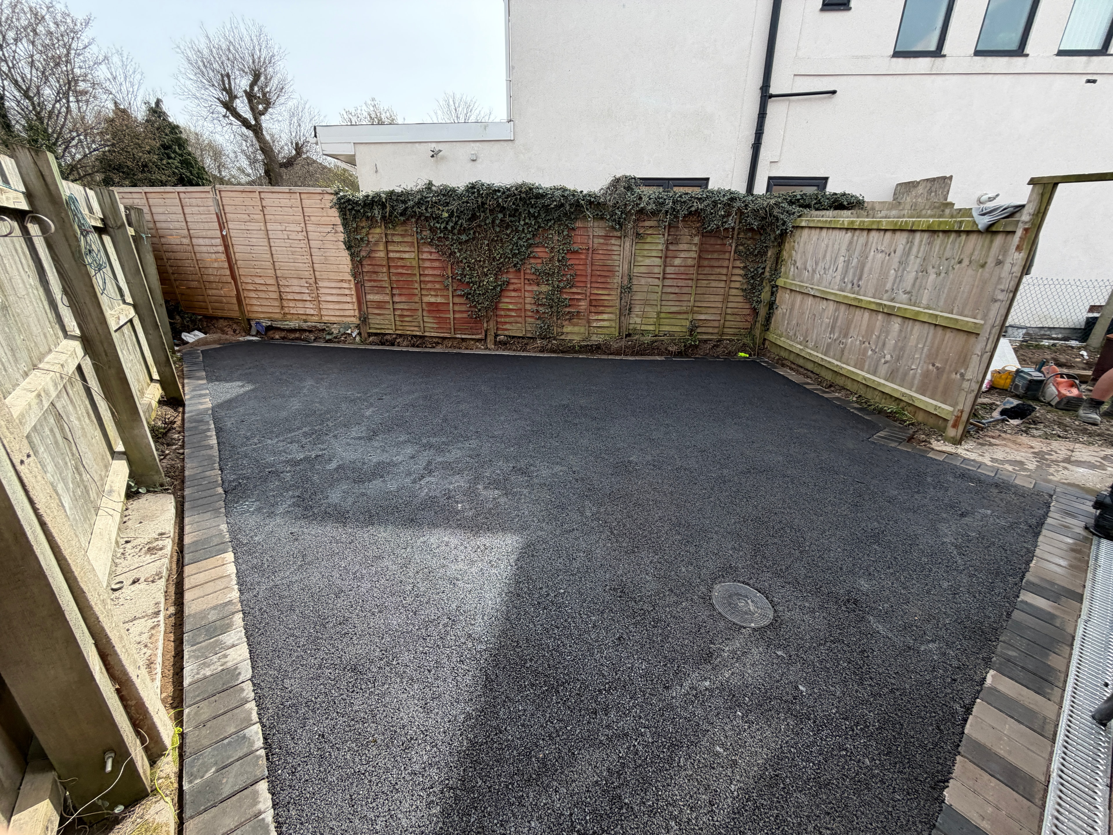 Tarmac & Block Border